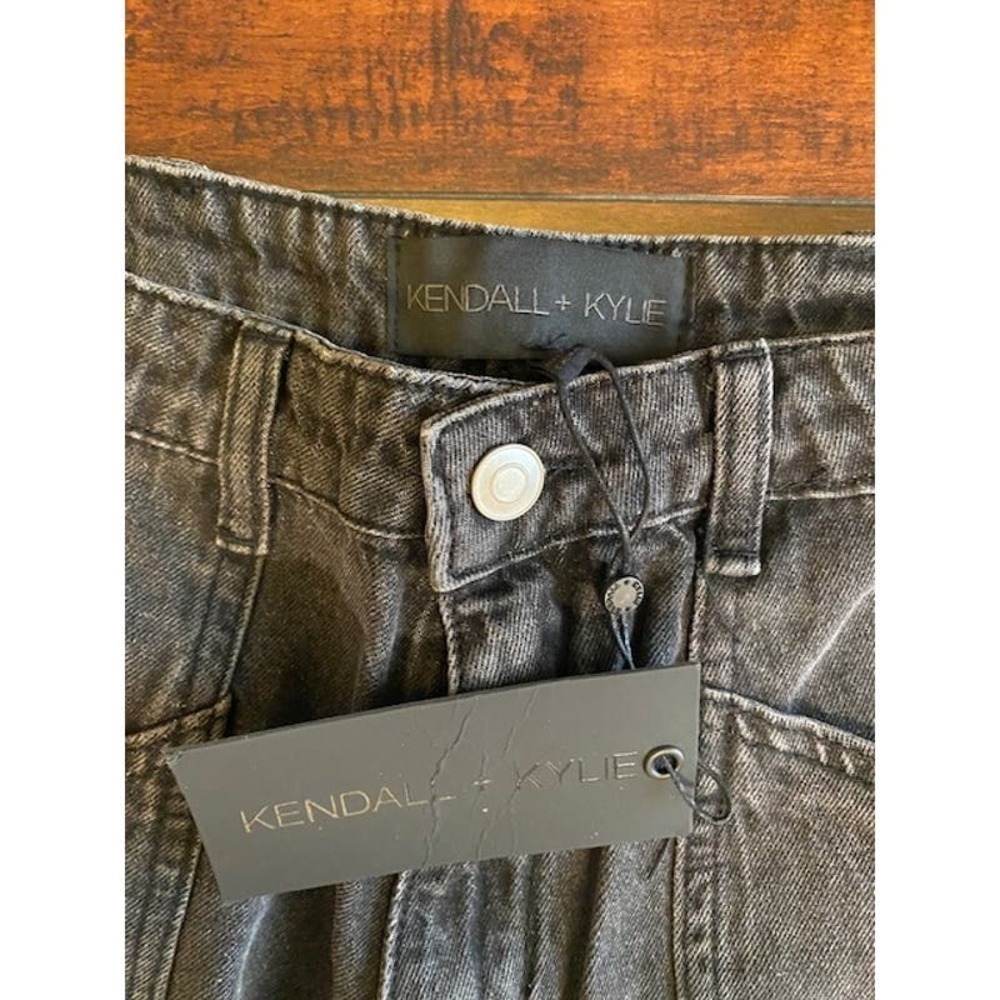 KENDALL + KYLIE Black‎ Washed Cargo Mom Jeans Large NWTs - Picture 6 of 6